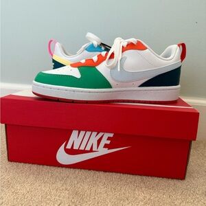 Nike Kids White and Green Sneakers